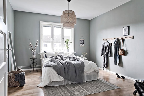 Lựa chọn màu sơn cũng là yếu tố quan trọng tạo nên vẻ đẹp thẩm mỹ cho phòng ngủ