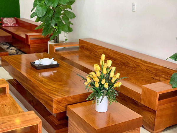 Kích thước bàn ghế gỗ nguyên khối như thế nào phù hợp?